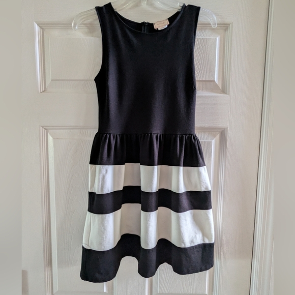 love...ady Dress in Black and White Stripes - Picture 1 of 8
